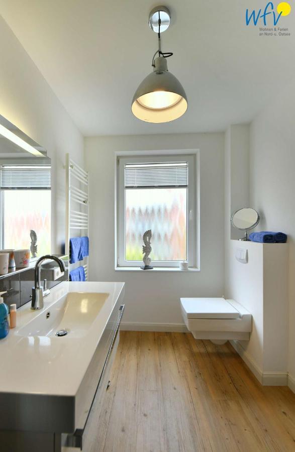 Haus Inselrose Ferienwohnung Wildrose Йюст Экстерьер фото